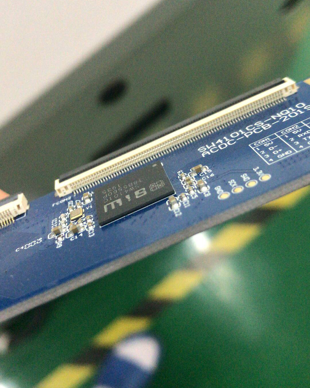 觸摸屏控制板BGA芯片底部填充膠應用