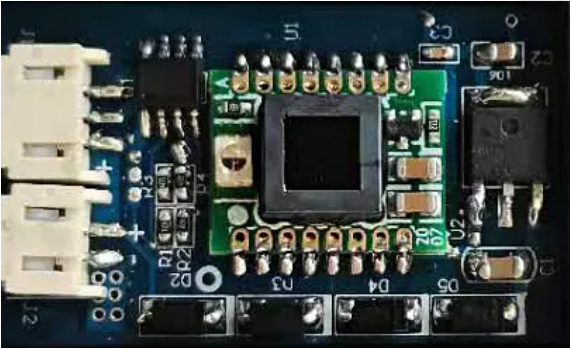 智能手勢化妝鏡手勢識別模組芯片底部填充膠應(yīng)用